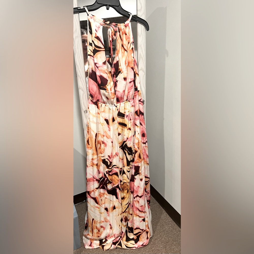 Jennifer Lopez keyhole maxi dress, size large